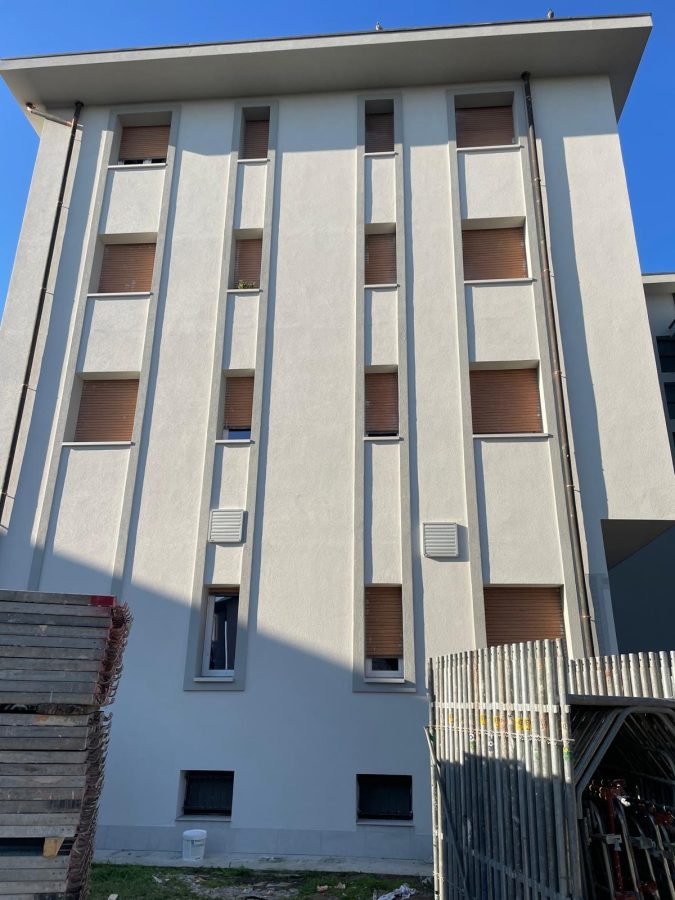 Facciata completata di edificio residenziale