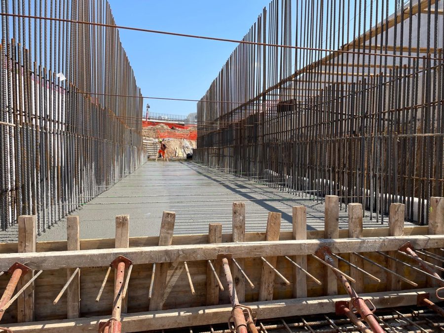 Armature e casseforme di muri in cemento armato